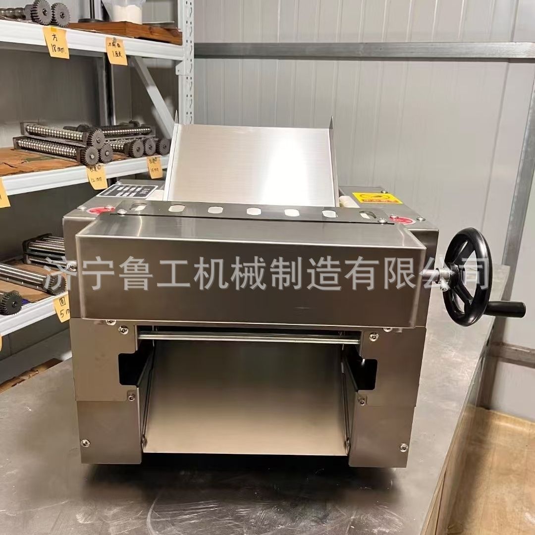 新款台式高速压面机 商用小型不锈钢揉面机 台式单调双调压面机