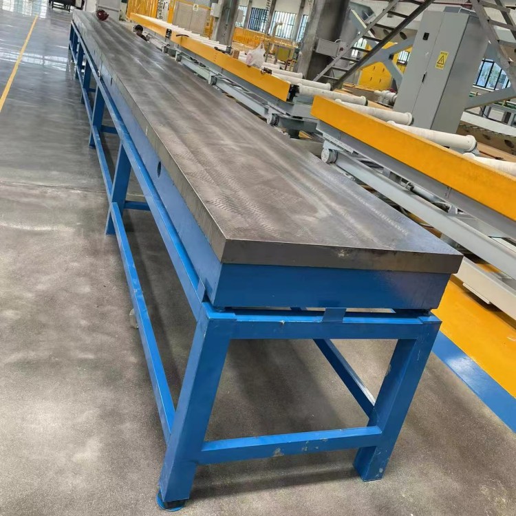 兴通厂家供应铸铁检验测量划线焊接T型槽装配平台平板工作台