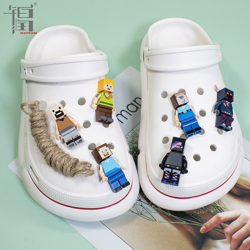 New Hole Shoes diy Accessories 3D Creative Cartoon Iron Man My World Small Particle Building Blocks Garden Shoe Buckle