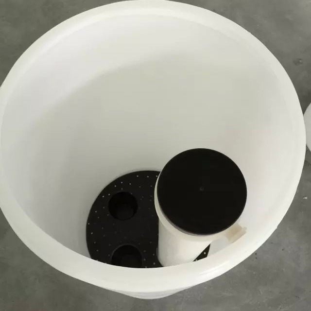 100LPE盐箱/100L塑料溶盐箱/100LPE溶盐箱