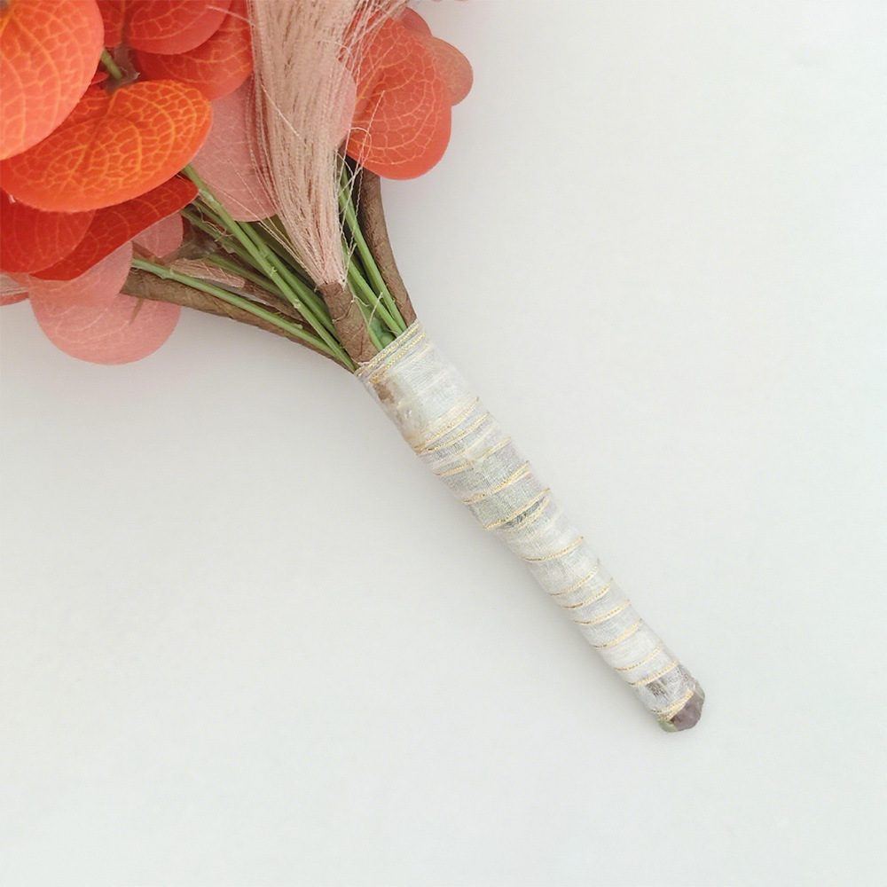 Yugari bola de flores en la mano para obtener un certificado de boda de alto nivel de flores falsas nuevas damas de honor pequeñas flores en la mano venta caliente transfronteriza