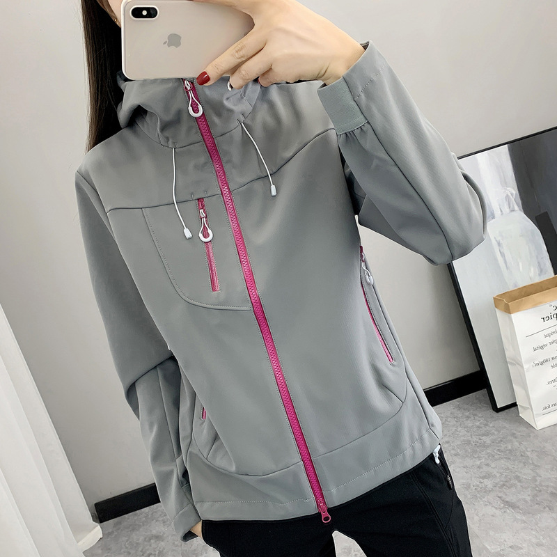Mountain Style Outdoor Windproof and Waterproof Soft Shell Jacket Three-Proof Women's Hooded Mountaineering Hiking Workwear Jacket Hooded Jacket