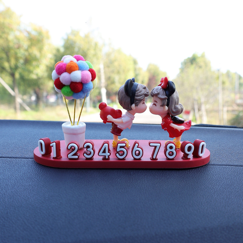 Qìchē – Nömrəli dayanma kartı Number Plate - red-parking-plate-mickey-ears-couple-colorful-balloons