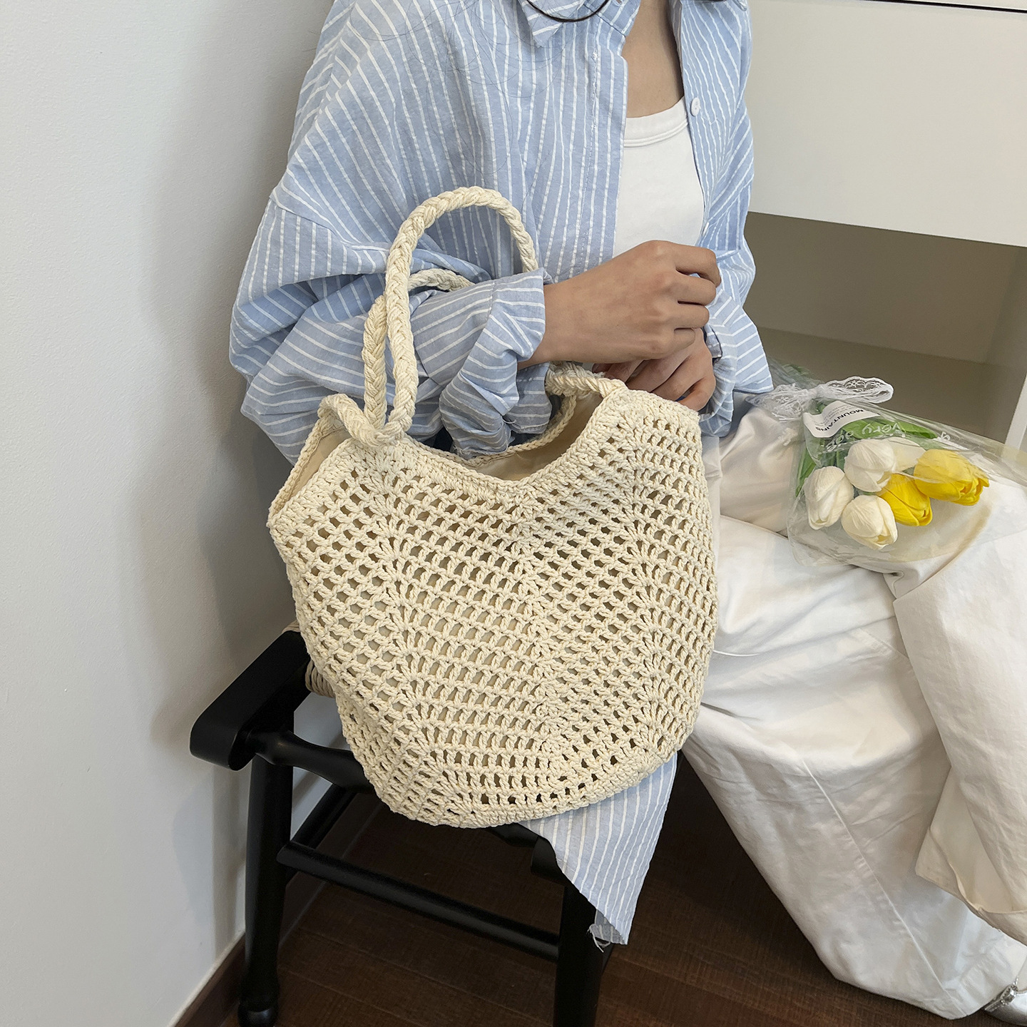 Tote Bag Hollow Cotton Thread Woven Bag for Women 2026 New Casual Commuter Shoulder Bag Large Capacity Seaside Beach Bag
