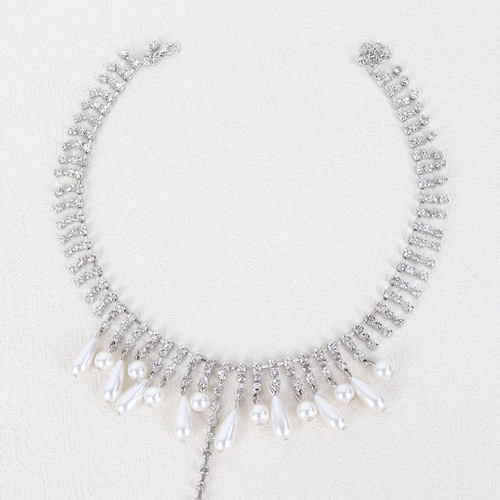Sweet and cool cross-border jewelry chest chain, sexy and simple lady claw chain chest decoration, internet celebrity pearl, fashionable and elegant body chain