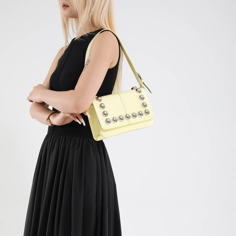 Bolso de moda transfronterizo 2025 verano nuevo bolso femenino de alta calidad textura bolso de hombro bolso de mensajero con cuentas personalizado marea