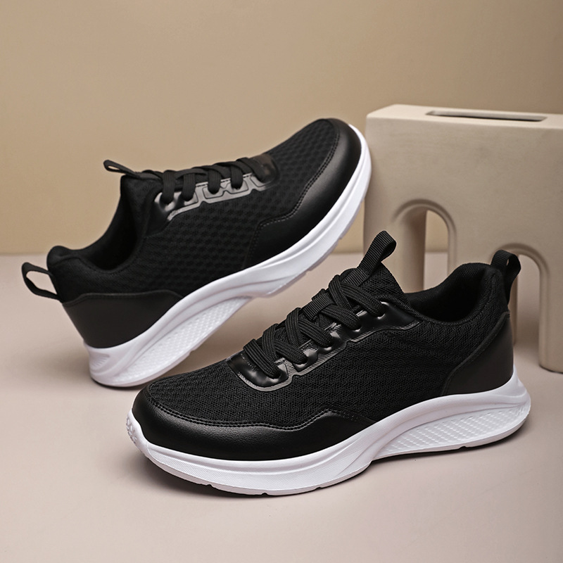 Summer breathable thin lightweight running sneakers for leisure