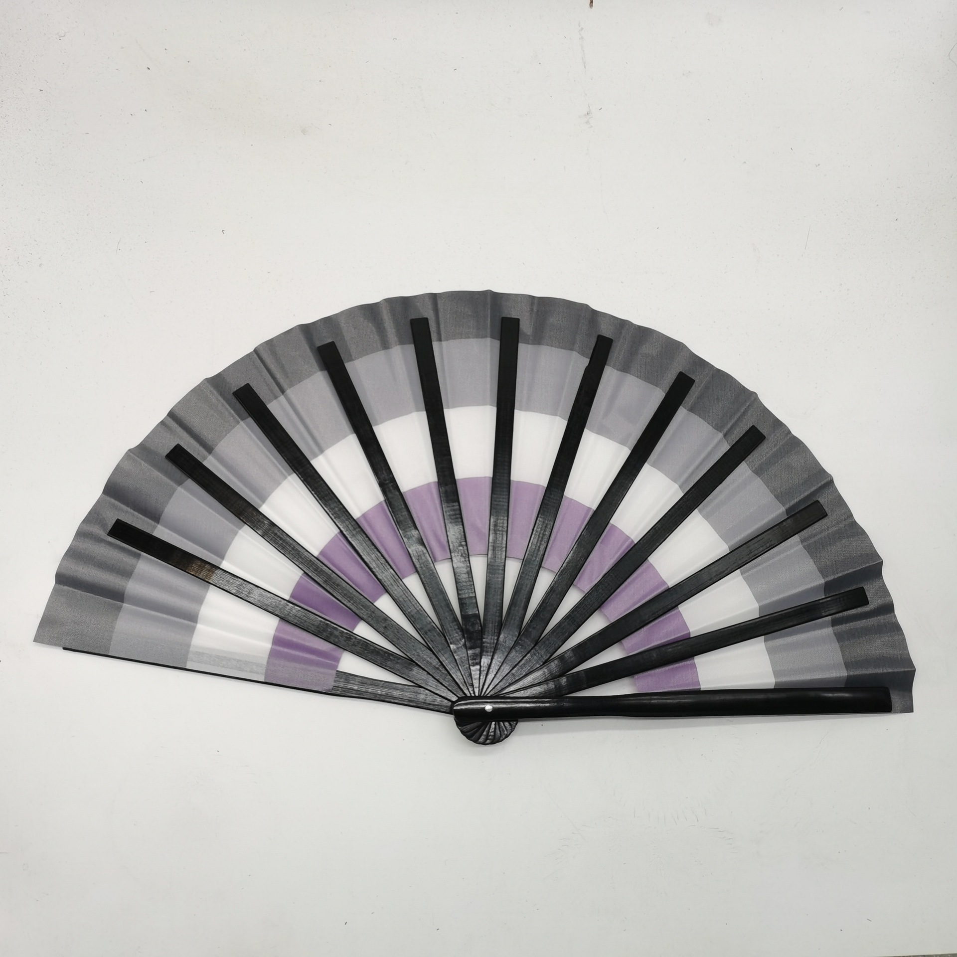 53b8fa2f6d51565c9b8e1f095cc841