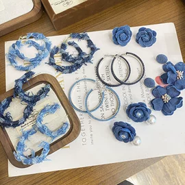 发夹;项链;发箍