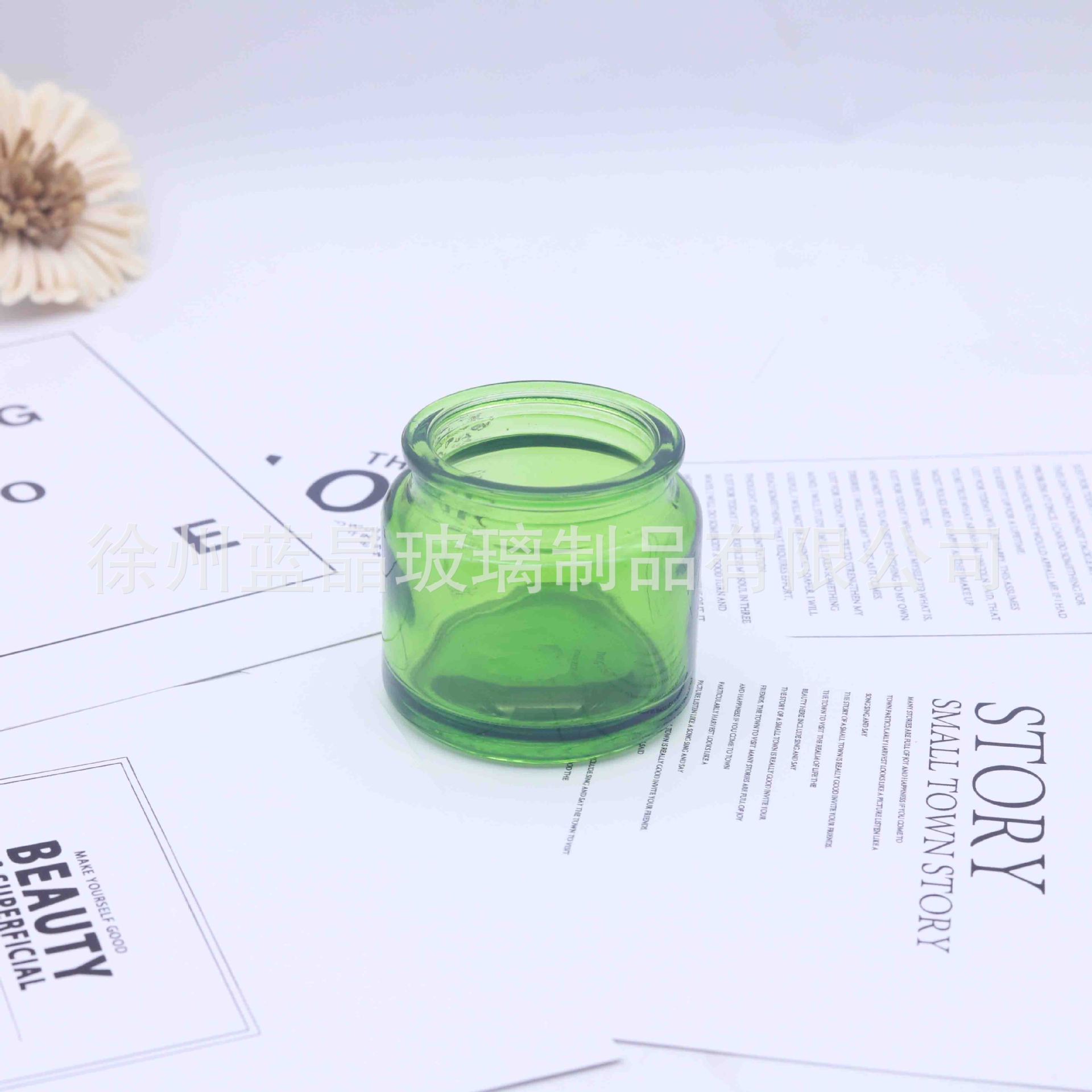 En stock lote de marrón tamaño pequeño vidrio aromaterapia vela taza 100ml200ml hogar candelabro corcho botella de vidrio