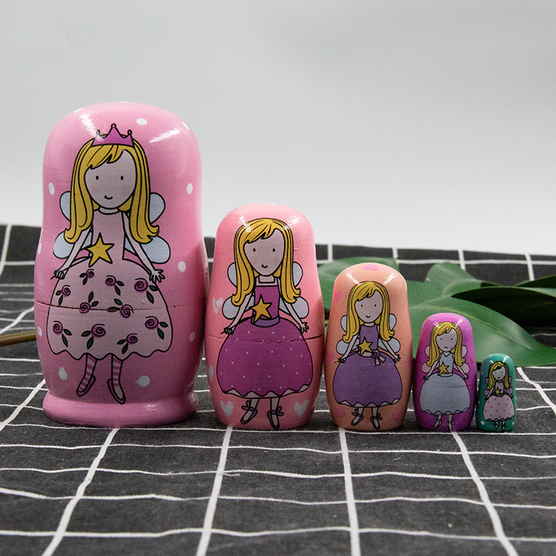 ロシアの人形5層の上質なおもちゃの天使の女の子の木製工芸品の子供のプレゼントは国境を越えます|undefined