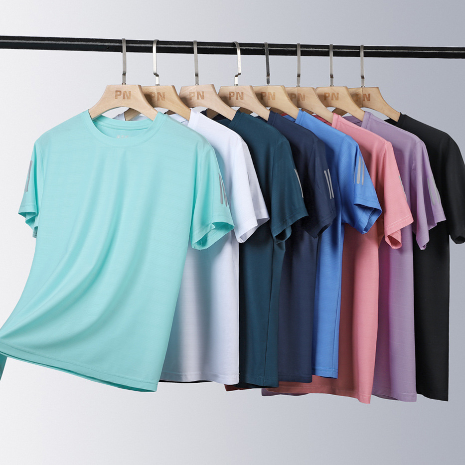 Camiseta de hielo transfronteriza para hombres de verano de tres barras de mangas cortas, secado rápido de mangas cortas transpirables, camisas deportivas sin quemar, moda