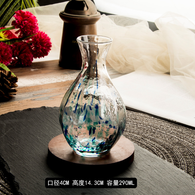화려한 파란색 점 냄비