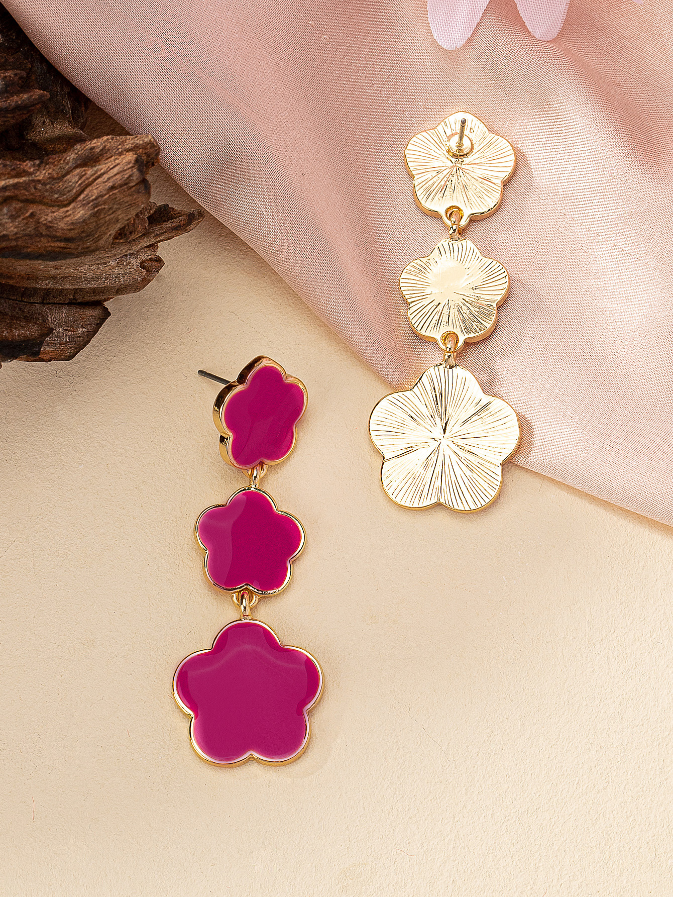 1 Pair IG Style Simple Style Flower Enamel Plating Zinc Alloy Drop Earrings display picture 5