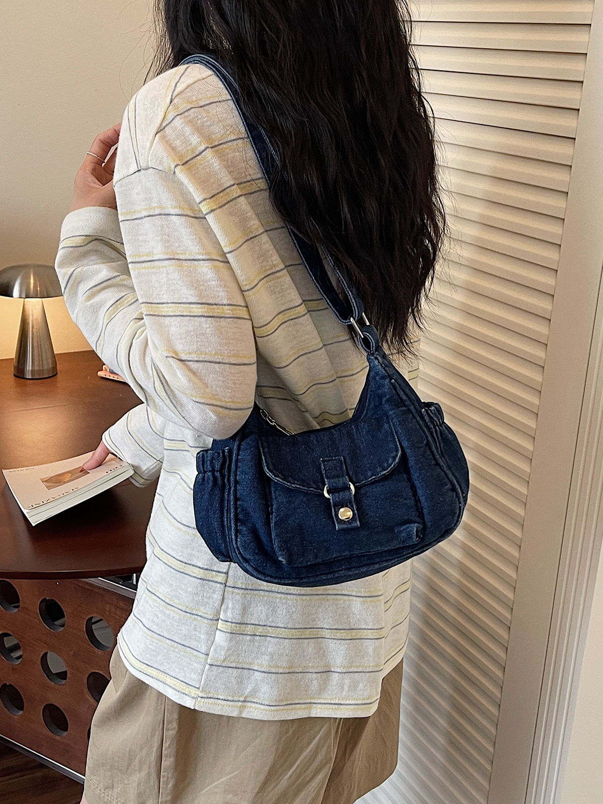 Bolso de denim de gran capacidad para mujeres 2026 nueva tendencia transfronteriza de hombro mochila de mujer viaje ocio bolsa de mano image 1