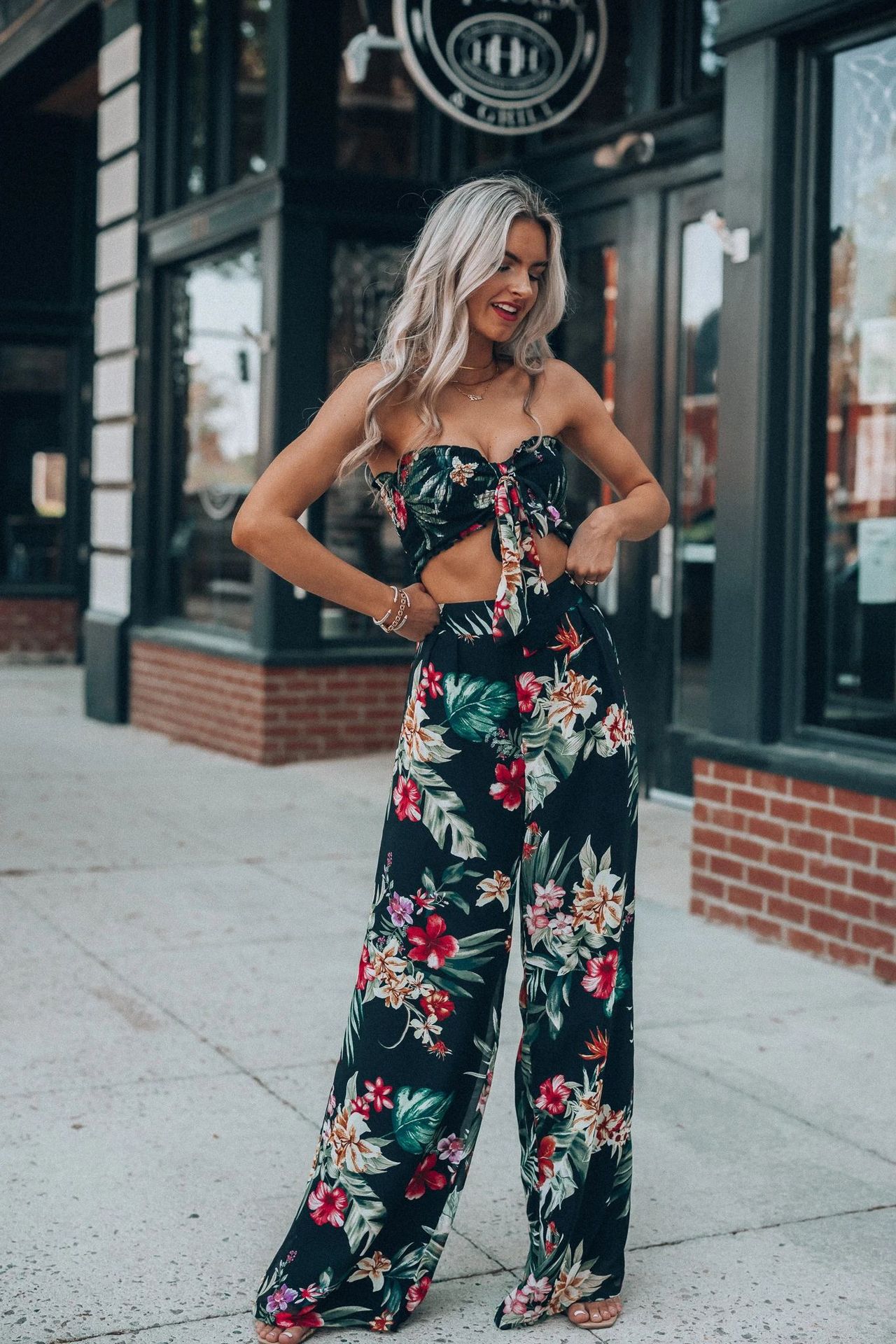 bohemian floral print knotted vest and wide-leg pants two-piece set  NSCXY120970