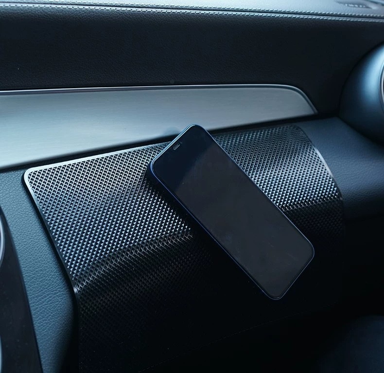 Car anti-slip mat, car accessories storage mat, in-car dashboard phone and accessory holder, high-temperature resistant