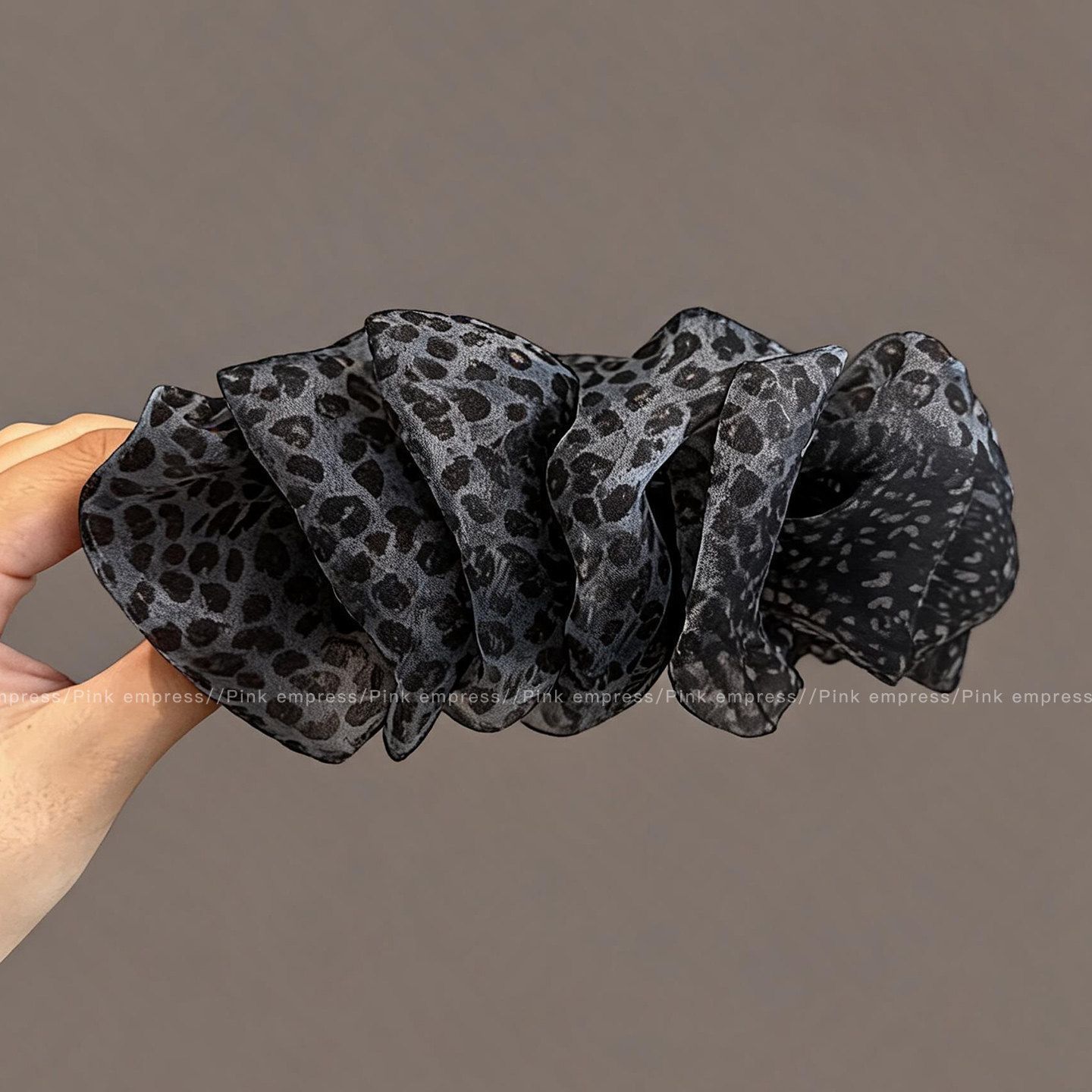 4# black multi-layer leopard print banana clip (bottom clip 13cm)