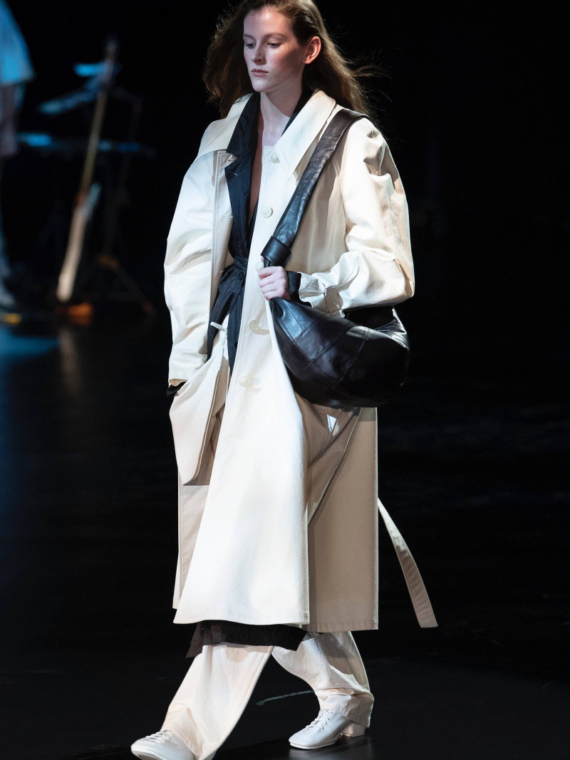 ロンメイ ルーズロングコットンリネンウインドブレーカー レディース 2025 初秋新作 LEMスタイル シンプルラペルシングルブレストジャケット