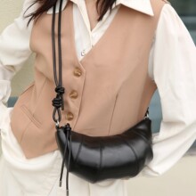 佰缔皮具女包2025新款高级感法式牛角包女士单肩斜挎包真皮饺子包