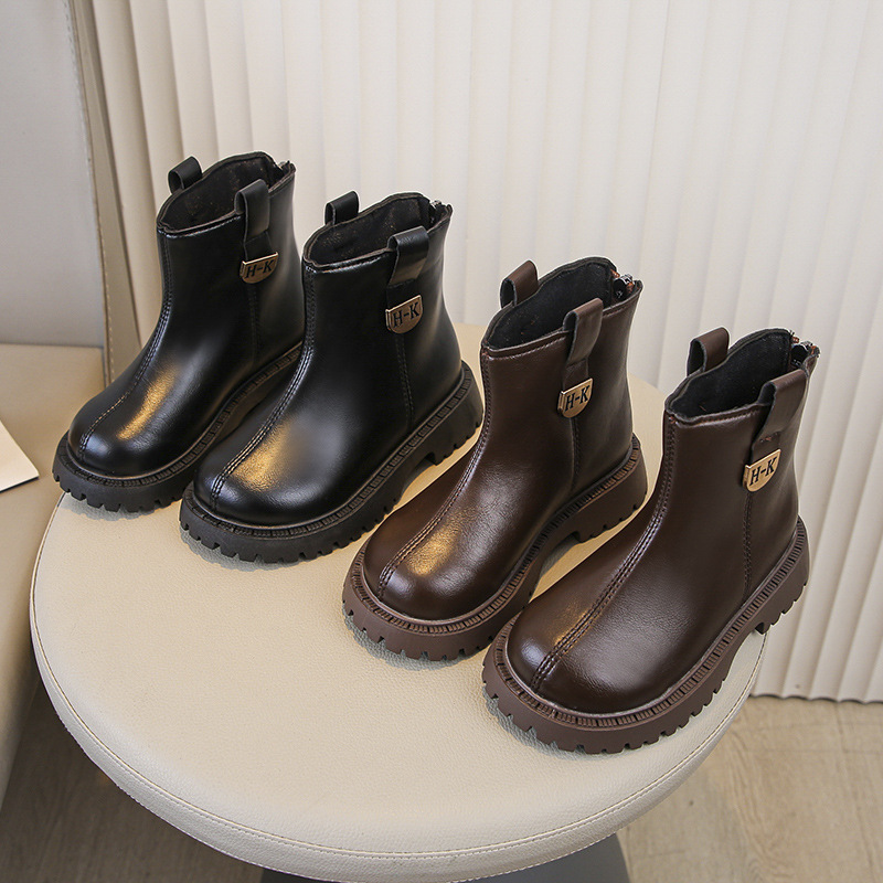 Martin 2024 Herbst/Winter Neue Kollektion Kinder Kurze schwarze Lederstiefel mit weicher Sohle im britischen Stil für Mädchen_voghion.com