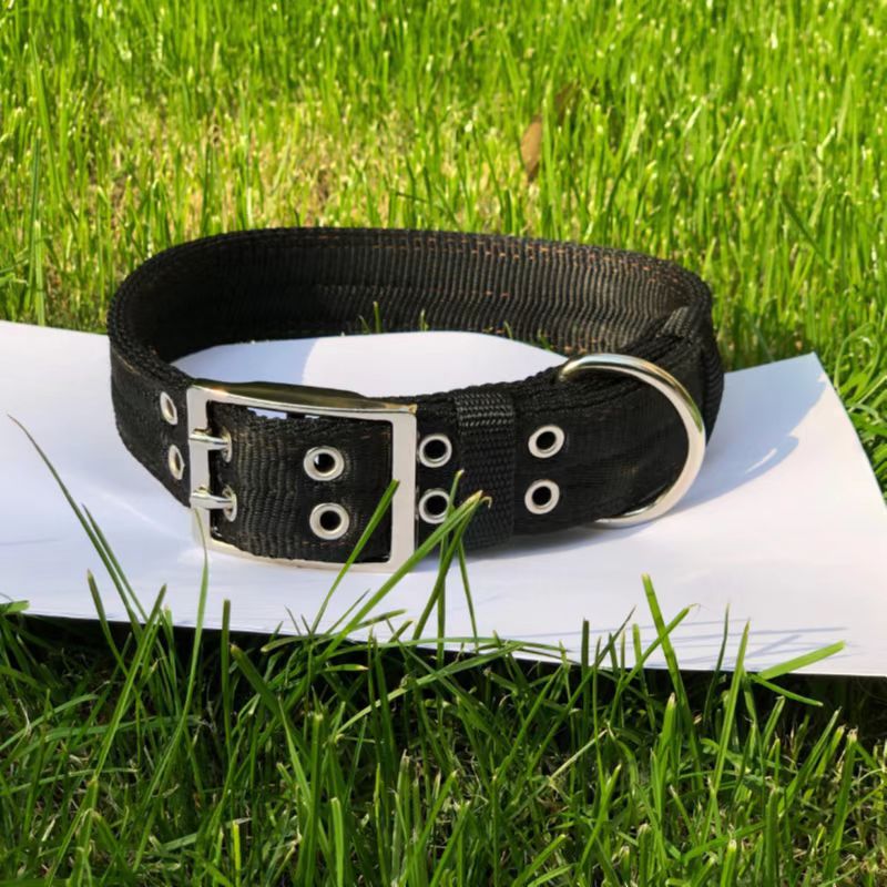 Circunferencia de cuello ajustable al aire libre forro de nailon multicapa sin estrangulamiento cuello resistente a los tirones y a las mordeduras Collar para mascotas de perro al por mayor