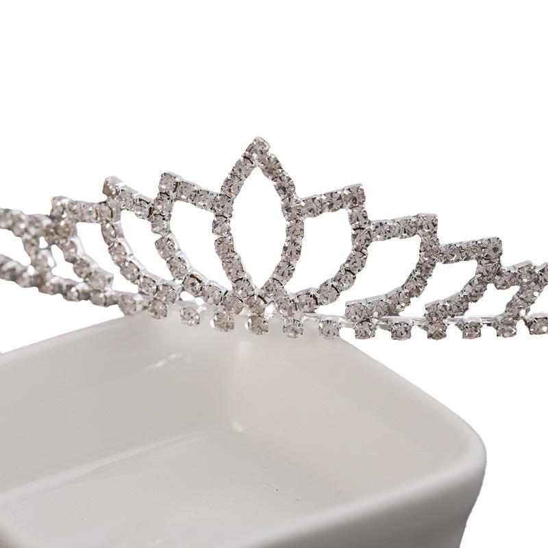 A8528 nuevo estilo coreano corona diadema accesorios para el cabello al por mayor exquisito rhinestone amor corona