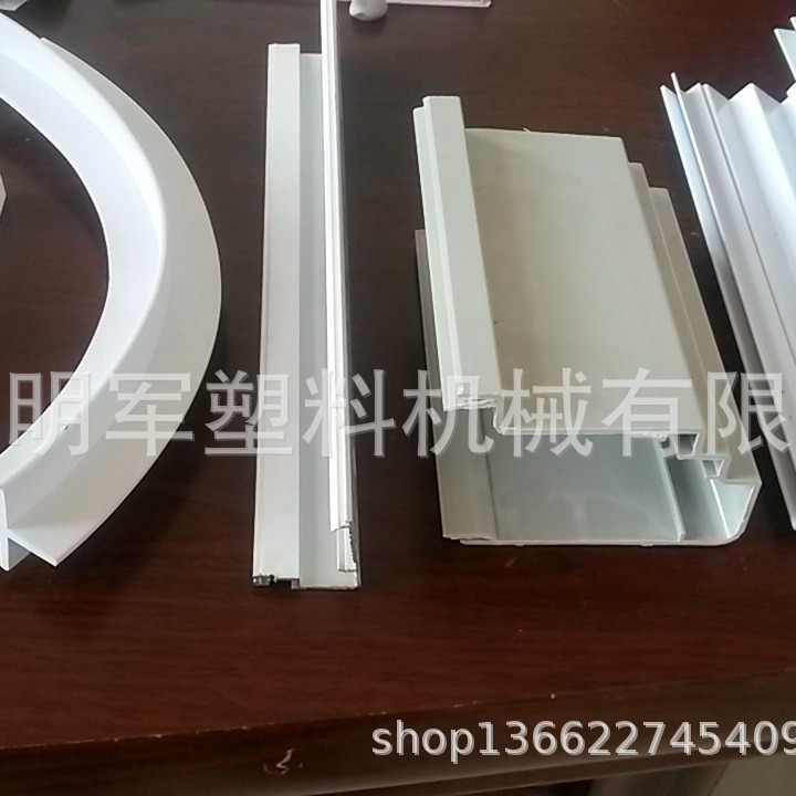 厂家直销PVC软密封条产线 软防滑条生产线 软塑胶条生产线