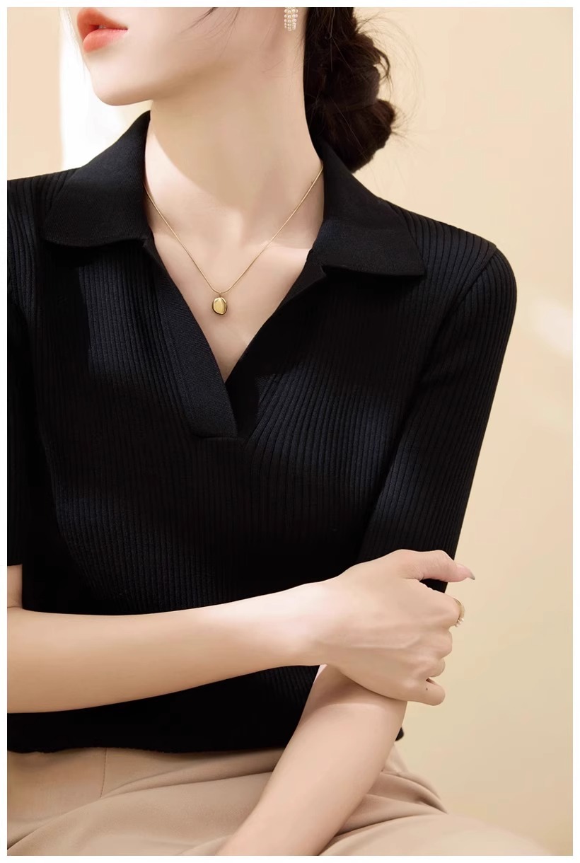 Áo thun dệt kim dáng ôm cổ chữ V nửa hở tay ngắn chất Lyocell Tencel mùa hè — Màu đen chi tiết 3