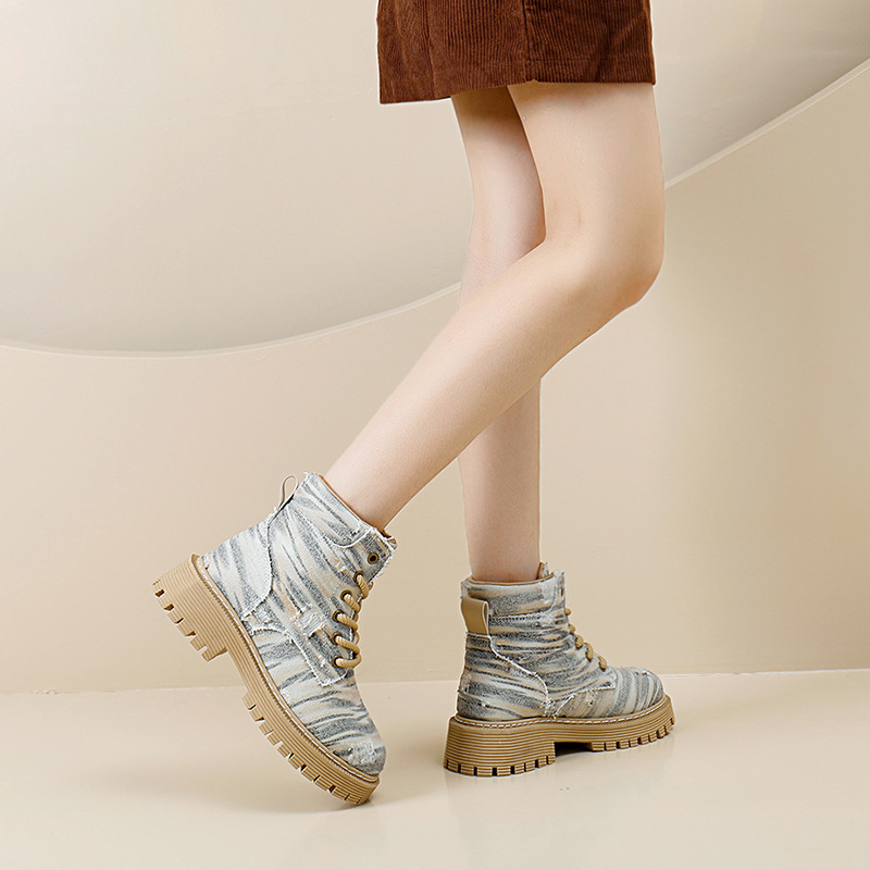 2023 Autumn New British Style Martin Boots Fashion Sleeve Thick Sole Round Toe Short Boots for Outer Wear_voghion.com