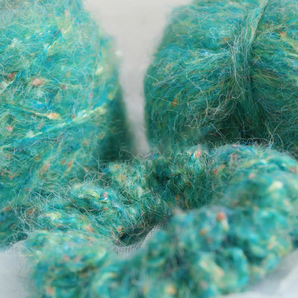 彩虹糖满天星彩色豆豆线手工编织马海毛线 中粗线织毛衣diy毛线