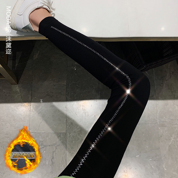 Otoño e invierno Modal ropa exterior más leggings de terciopelo pantalones de nueve puntos de gran tamaño para mujer, pantalones de pies de mujer coreanos delgados de diamantes calientes image 17