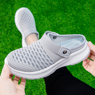 Summer New Outdoor Slippers for Parents, Elderly Walking Shoes, Female Mothers, Breathable Half-Slip Toe-Cap Sandals, Cross-Border Large Size
