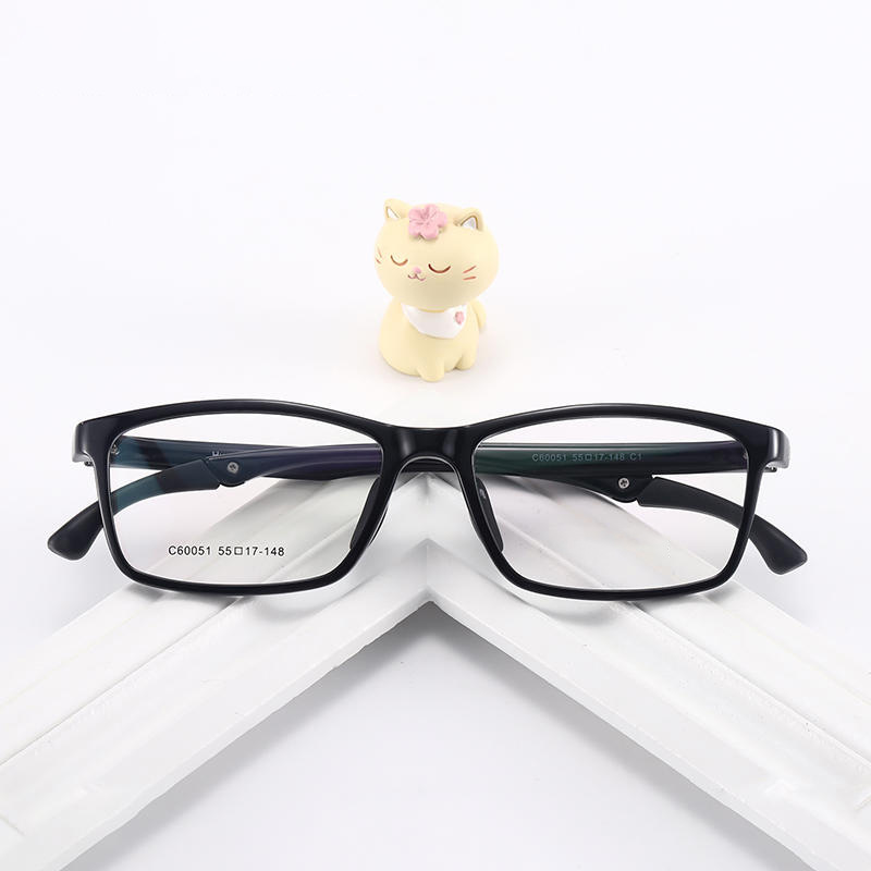 Fabricante en Stock gafas deportivas para niños marco ultraligero gafas para niños marco estudiantes de primaria Marco de gafas de miopía antideslizante