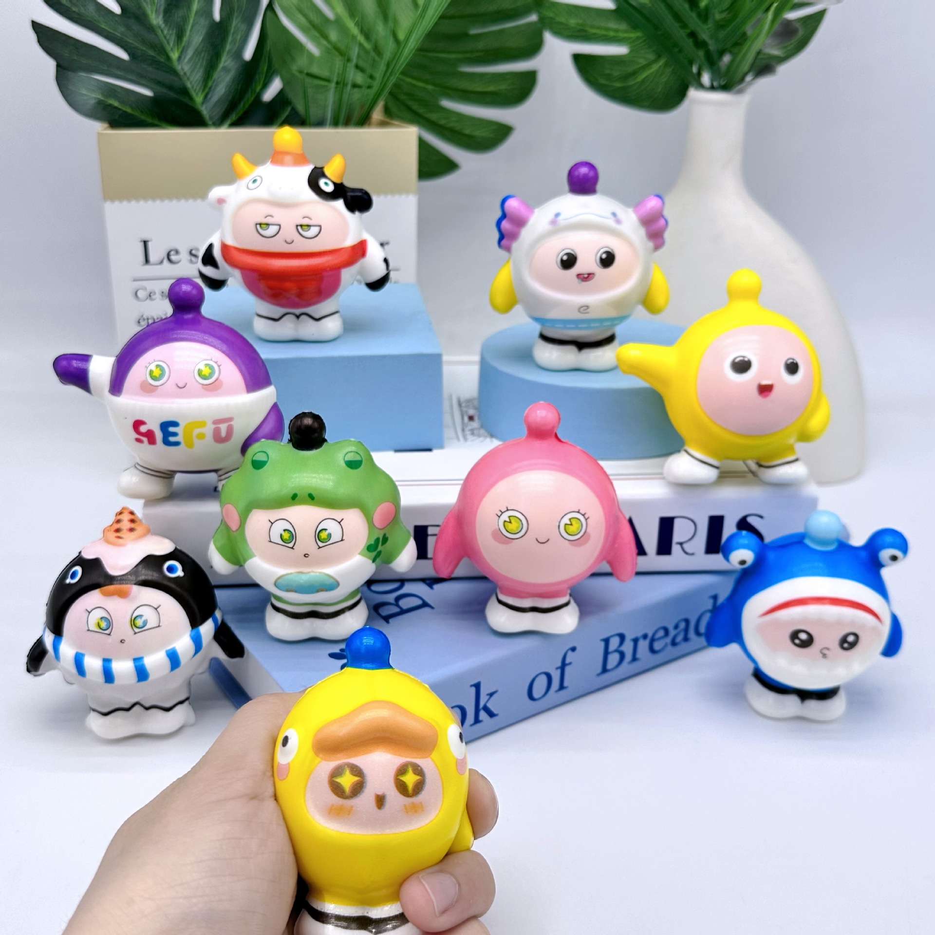 Bolsas Sorpresa Populares de Internet, Juguetes para Niños, Antiestrés, Regalo, Decoración, Figuras de Exhibición de Puestos Famosos en Internet, Muñecas image 15