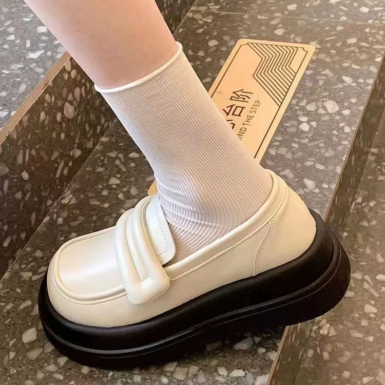 Британские высокие лоферы в стиле ретро на толстой подошве, Женская Новинка весны 2023, Повседневная модная универсальная нишевая женская обувь без шнуровки