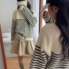 韩系新款条纹撞色设计感圆领单排扣长袖宽松针织开衫基础款外套
