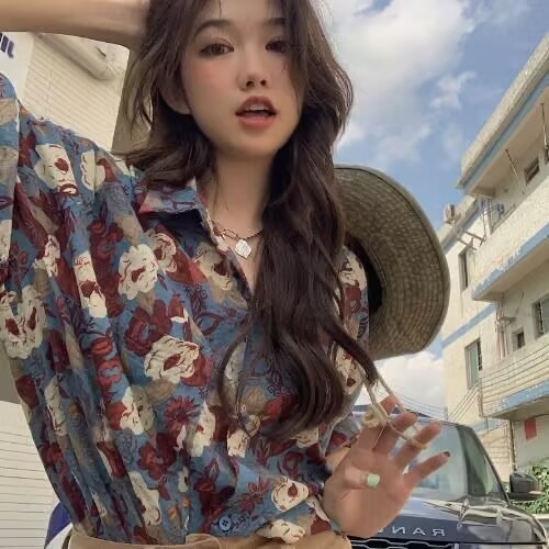 海辺のリゾートスタイルの花柄シャツ夏ルーズカジュアル香港スタイルレトロフラワールーズ半袖シャツ女性のトップ|undefined