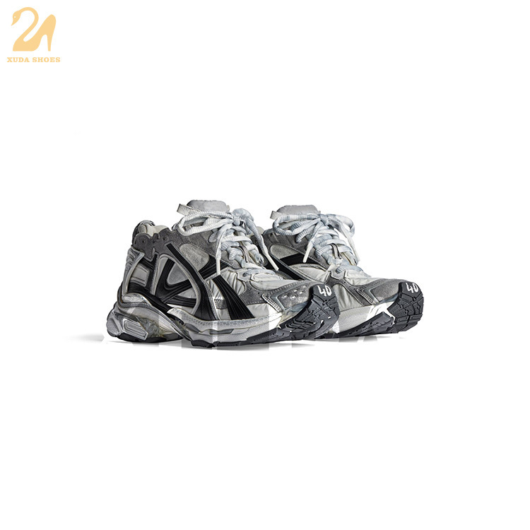 Dongguan Shoe Factory High-end Custom Black and White Grey Nylon and Suede-like Leather Casual Style All-match Explosive sneaker