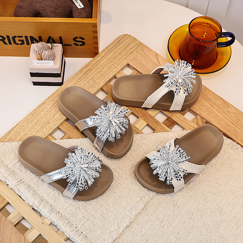 Zapatos de playa de moda para niñas 2026 verano nuevos niños huecos dedos fríos zapatos de princesa zapatos solteros image 5