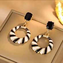 �羳���U�Վ׺κڰ׶��h�n�����|��ᔕr�Џ͹Ÿ��L��ʽ�±�����