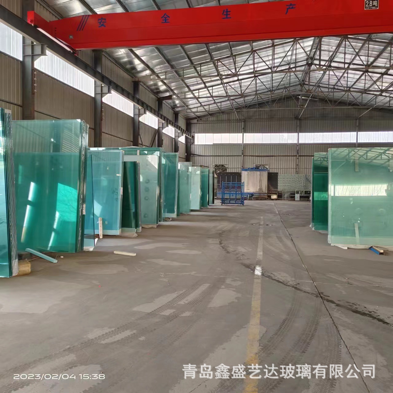 烤漆玻璃厂家批量制作各种颜色烤漆玻璃银镜太阳能镜钢化玻璃彩釉