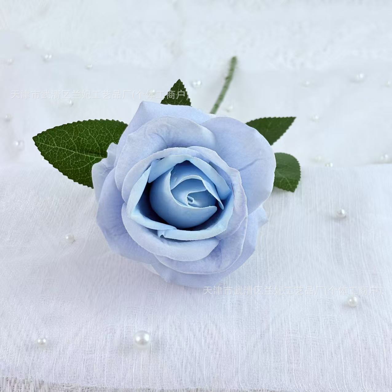 Una sola tela de terciopelo Xiaoxin Mei imitación de flores de rosa cascada diseño floral boda floral fila de flores pared transfronteriza