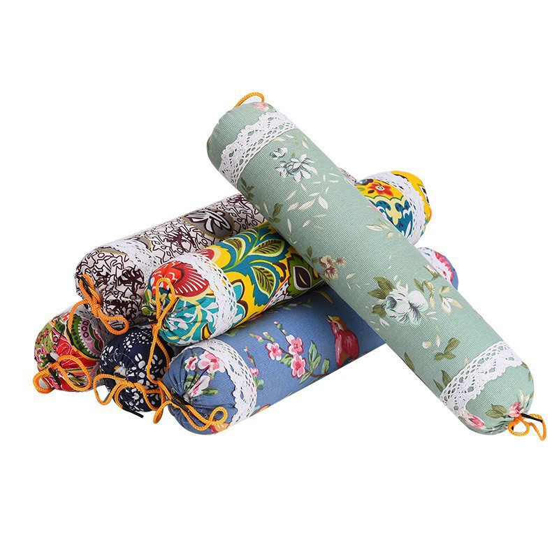 Cylindrical pillows are sent randomly