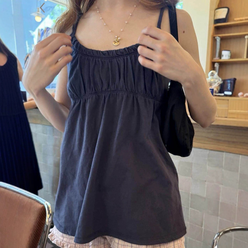 Korean-style pleated casual navy blue camisole for women, loose and slimming, suitable for layering with a camisole dress, a cool summer top Korean-style pleated casual navy blue camisole for women, loose and slimming, suitable for layering with a camisole dress, a cool summer top