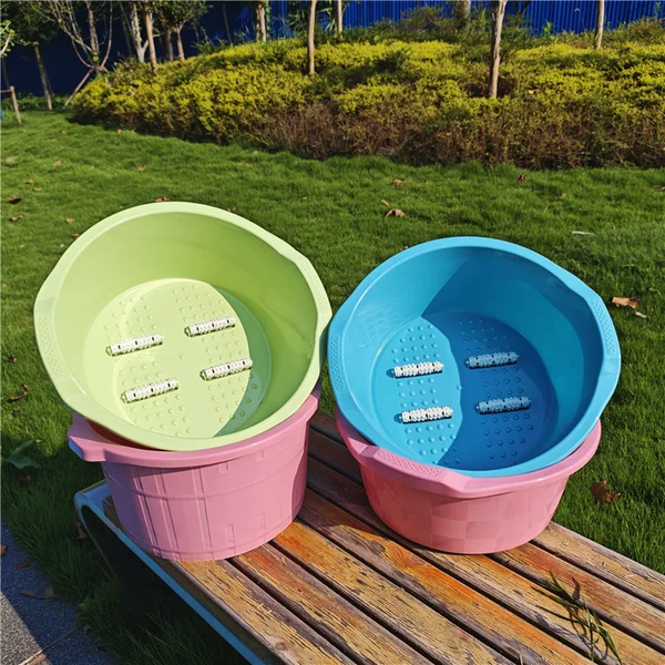 Household Large Four-Wheel Plastic Footbath with Roller Footbath Massage Basin Four-Wheel Massage Footbath Opening Gift