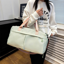 ���Q�\�ӽ�����Ůluluͬ����ӾӖ���������;�ռ{���а���ӡlogo