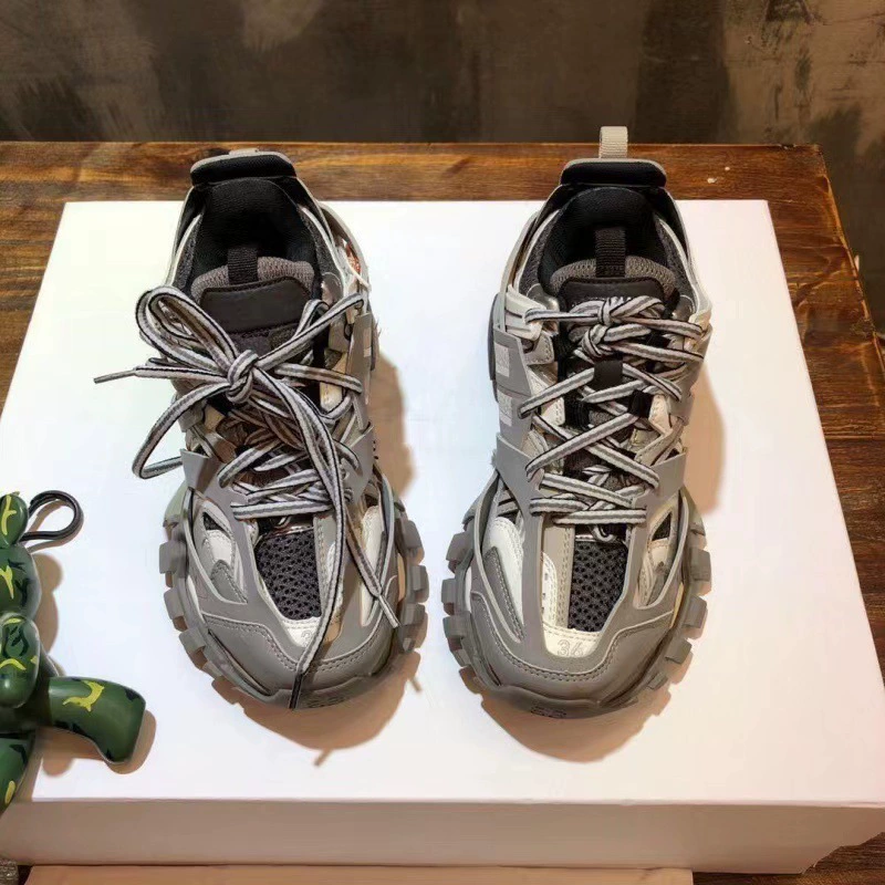 Chunyuan Paris Daddy Shoes Женская обувь Track 3.0 Putian Men's Forly - уличные толстые подошвы со светодиодной подсветкой, увеличивающей спортивную пару