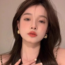 �͹Ÿ߼����U�ս����ع��@��C��ȦȦ����P���A���h��С�����Ů