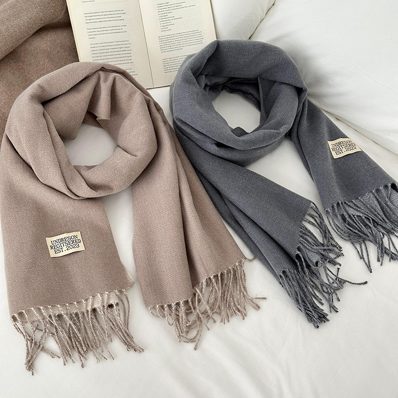 Otoño y invierno bufandas mujeres de imitación de cashmere de color sólido de alto nivel de sensación multifuncional engrosado alargado calentamiento bordas buñuelo al por mayor